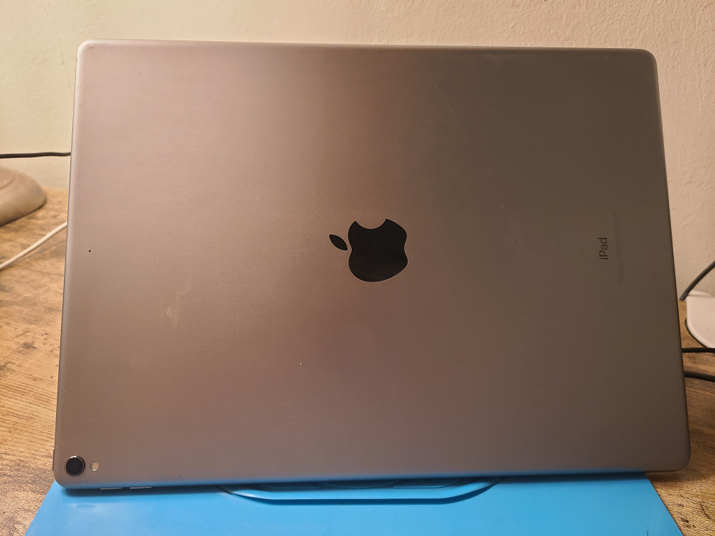 Apple iPad Pro 12.9-inch (2nd generation) - photo 4