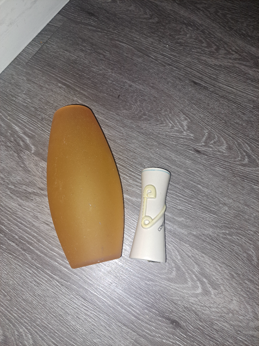 Two Vases - photo 2