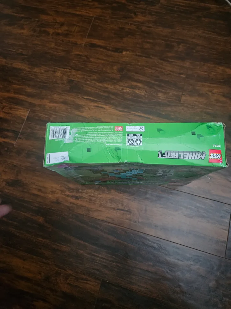 LEGO Minecraft The Sword Outpost 21244 Building Toys image indicator(4)