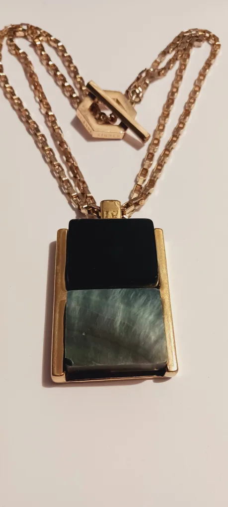 Beautiful Gold Tone Statement Necklace thumbnail