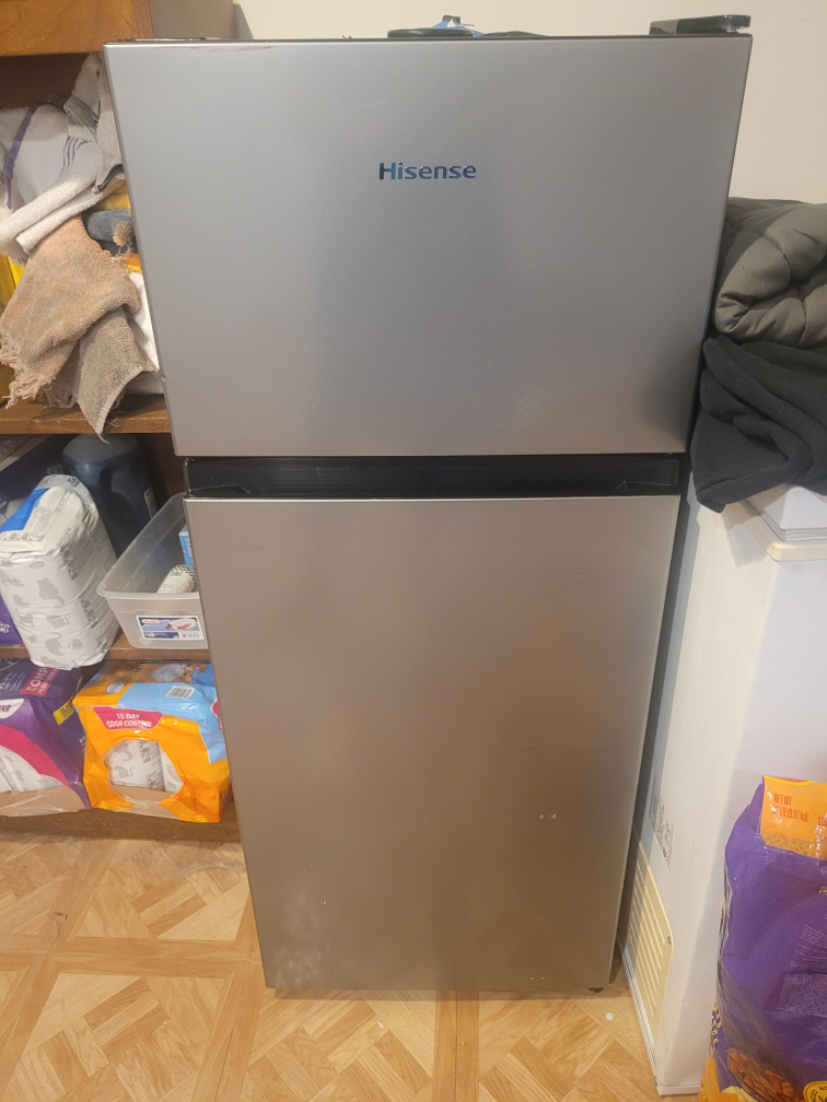 Hisense Compact Refrigerator
