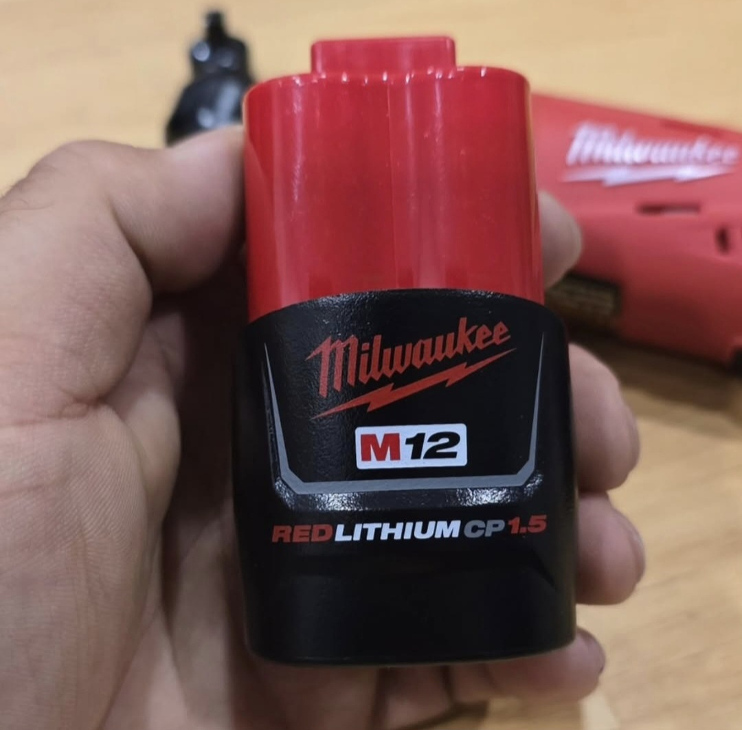 Milwaukee M12 12V Lithium-lon Cordless 3/8 -inch Ratchet - photo 2