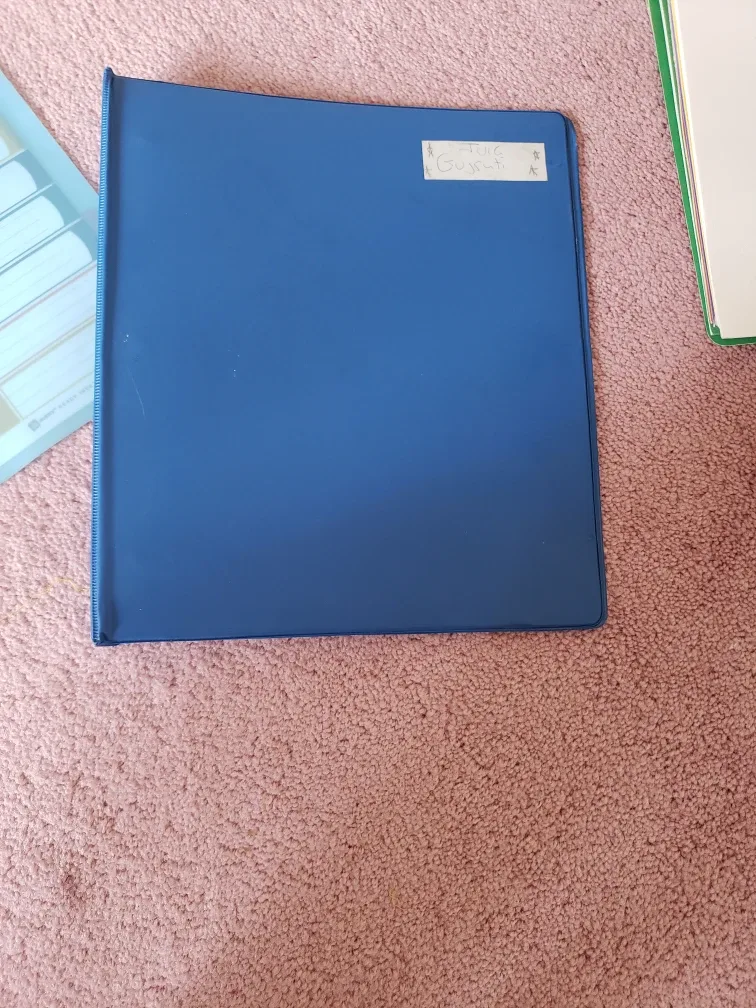 Hilroy 1" Binder - Blue image indicator(5)