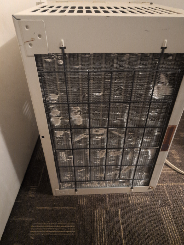 Maytag Window Air Conditioner - photo 3