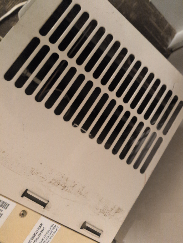 Maytag Window Air Conditioner - photo 4