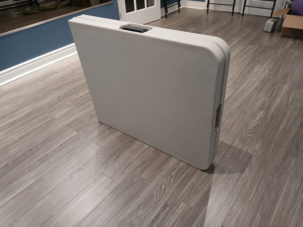 Folding Table - Lightweight & Portable - photo 4