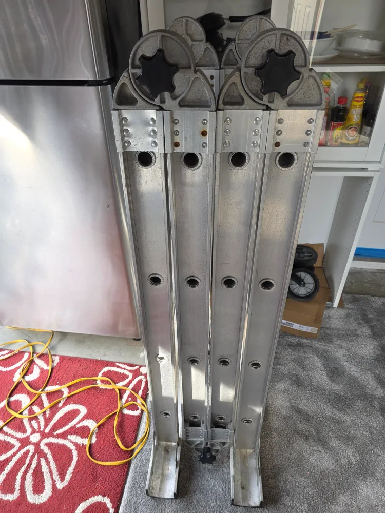 Featherlite 3312 Combination Ladder thumbnail