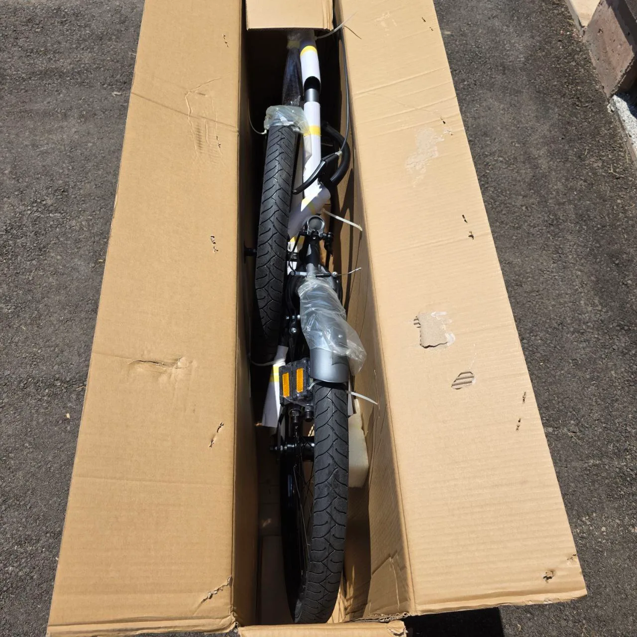 Cruiser Hyper Bicycles 26 image indicator(4)