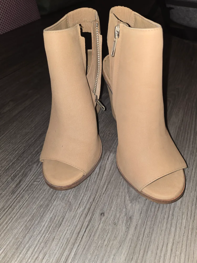 Steve Madden Tan Open Toe Booties image indicator(4)