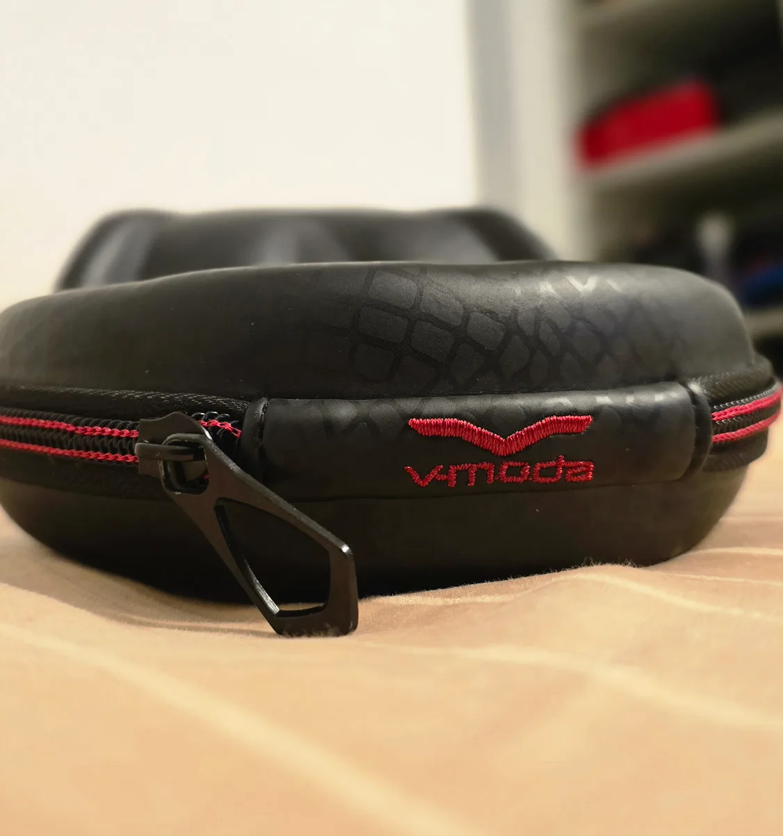 🎧 V-MODA Crossfade LP2 Headphones image indicator(7)