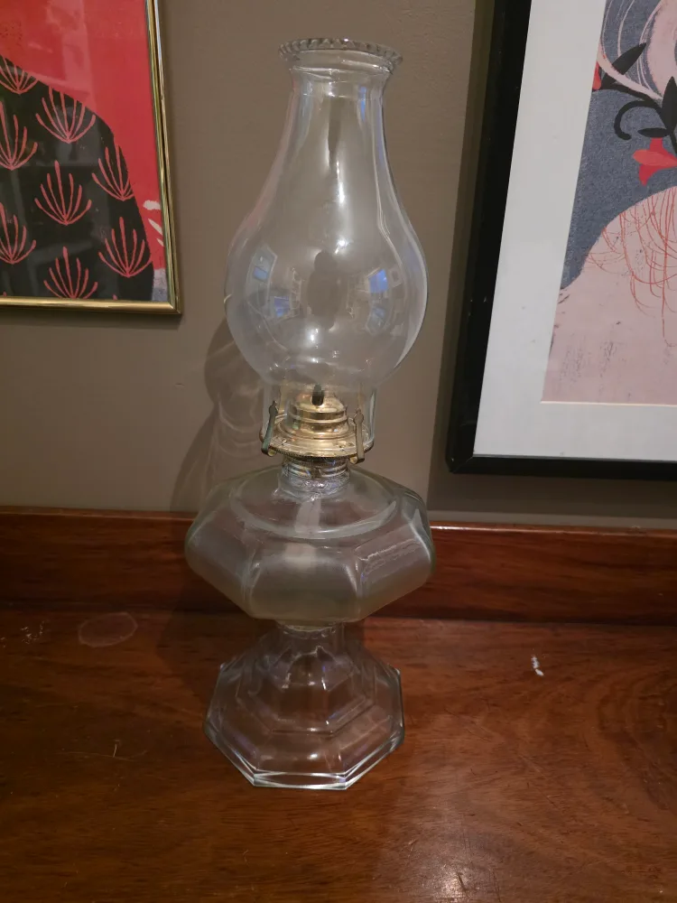 Vintage Glass Oil Lamp image indicator(3)