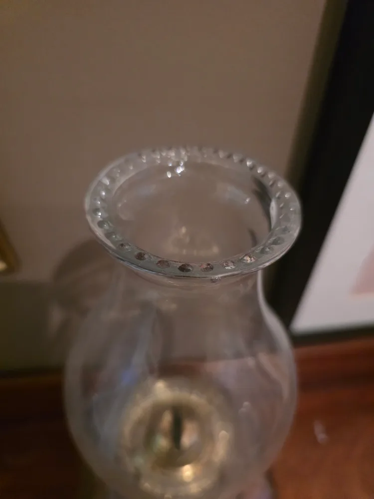 Vintage Glass Oil Lamp image indicator(4)