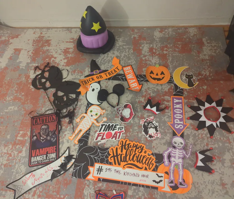 Halloween Party Decorations ( everything) image indicator(2)