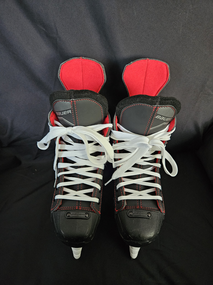 Bauer NS size 2 Junior Hockey Skates - photo 2