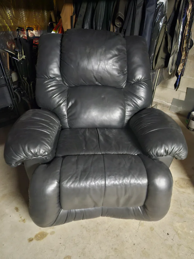 Black Leather Recliner Chair thumbnail