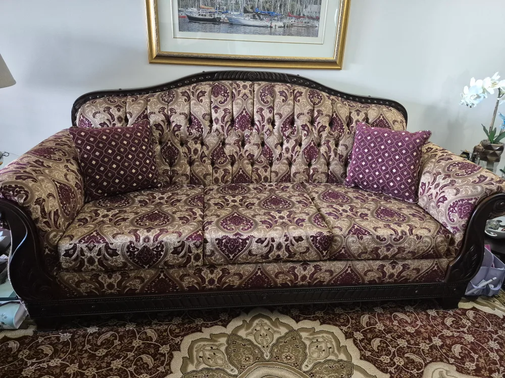 Patterned Loveseat and Sofa image indicator(9)