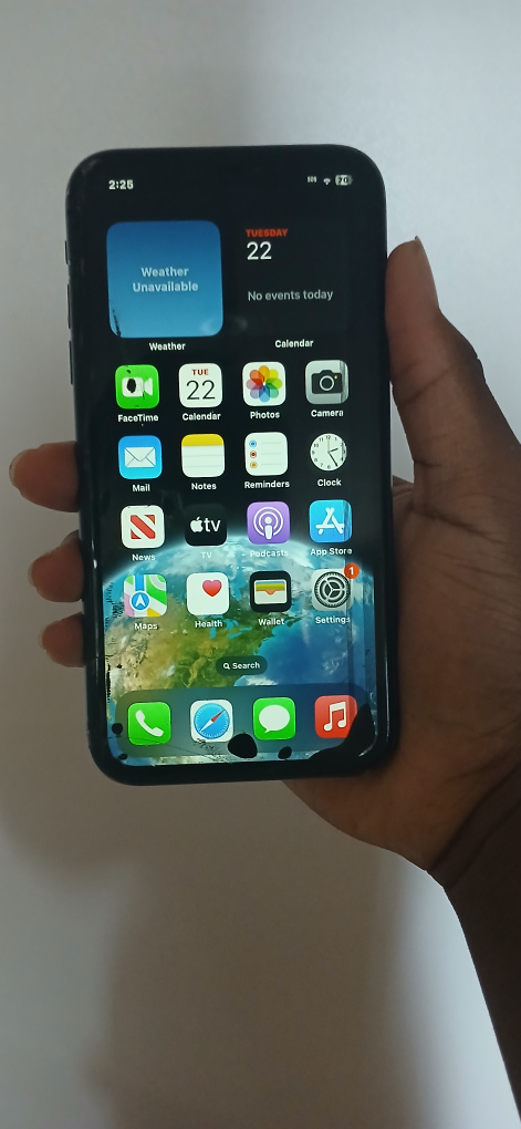 iPhone 11 - Black