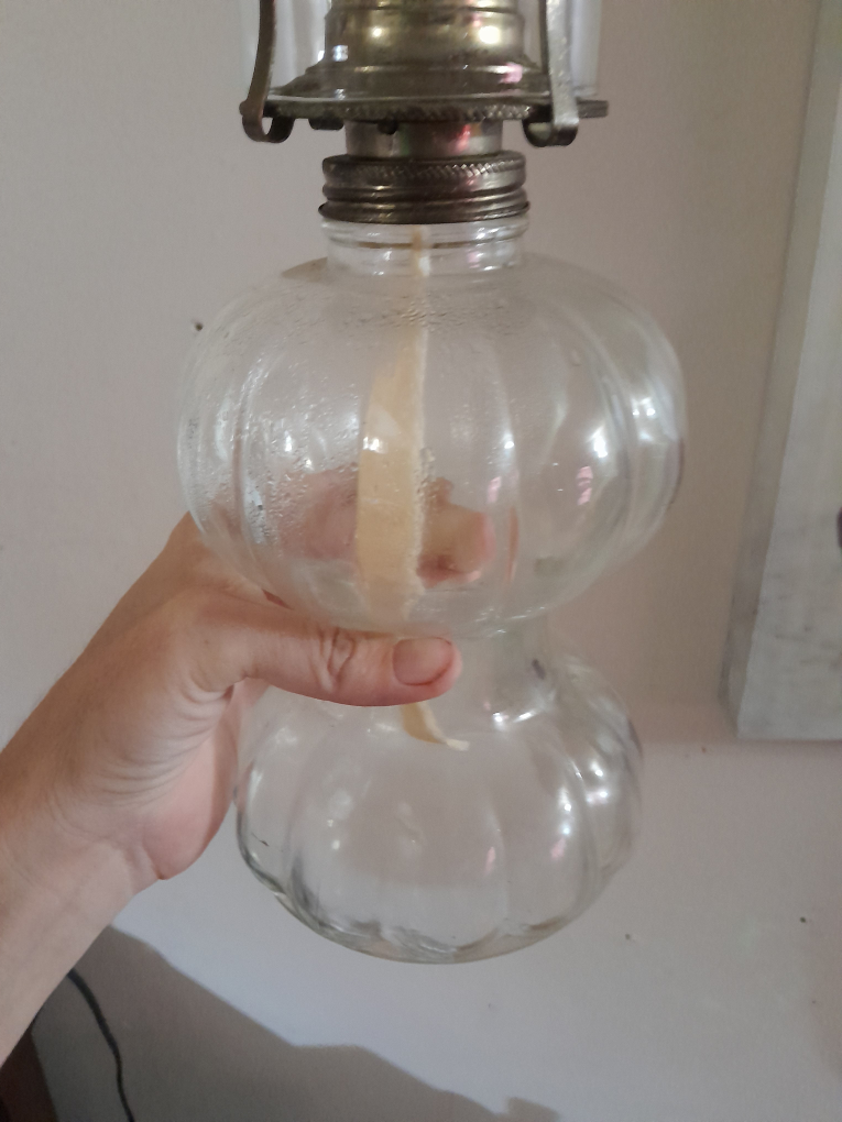 Vintage Clear Glass Oil Lamp - photo 3