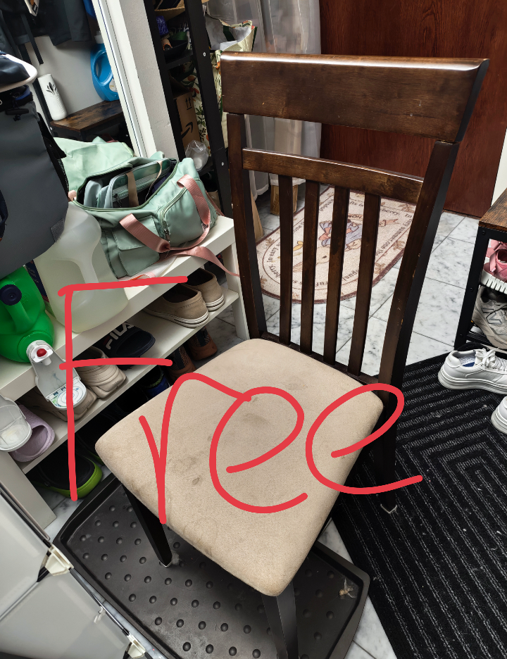 Free Wooden Dining Chair