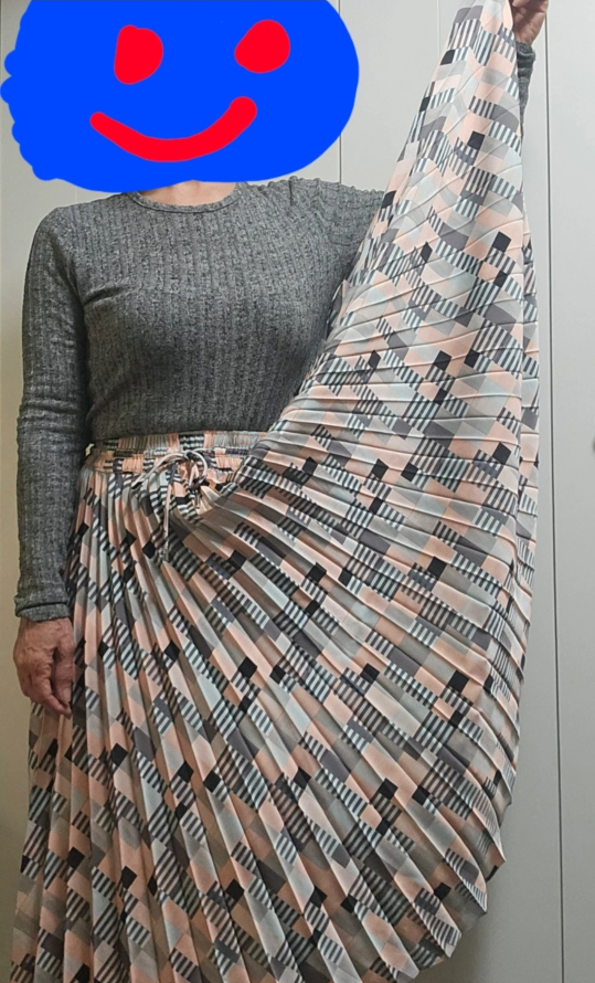 New Brand Club Monaco skirt - photo 4