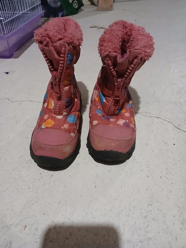 Kids' Pink Winter Boots thumbnail