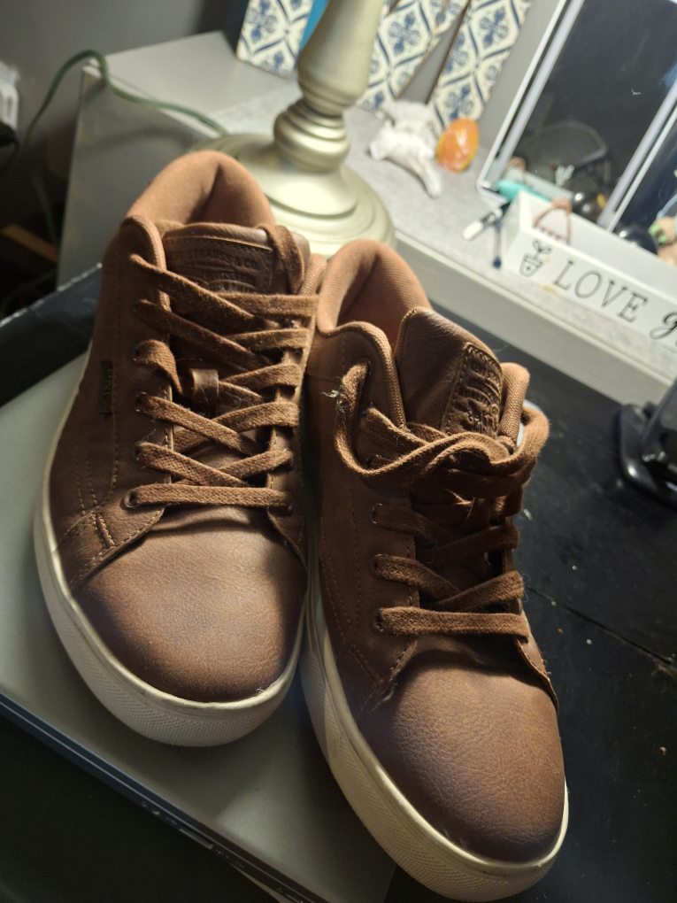 Levi's Brown Sneakers - Size 9 - photo 2