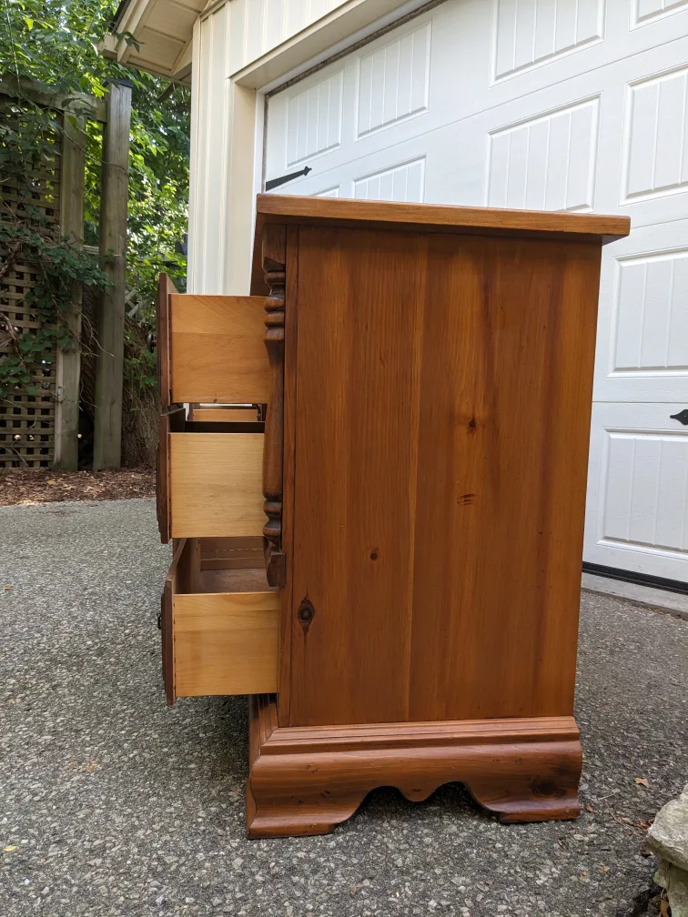 6 Drawer Dresser/Cabinet Combo in Solid Pine image indicator(7)