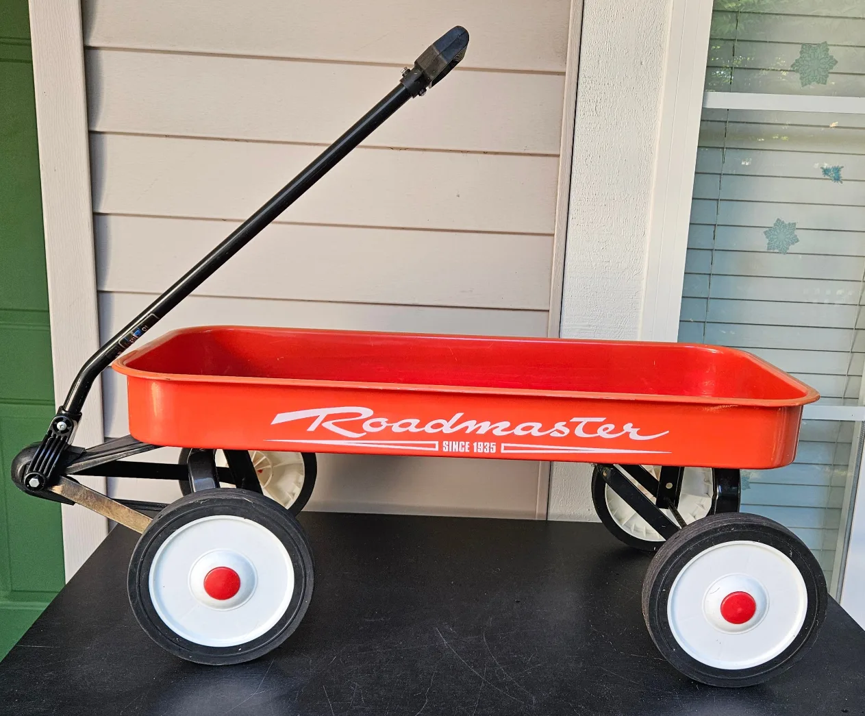 Roadmaster Classic 34” Steel Pull Wagon Red thumbnail
