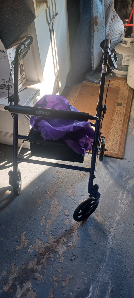 Drive Medical Rollator Walker - photo 2