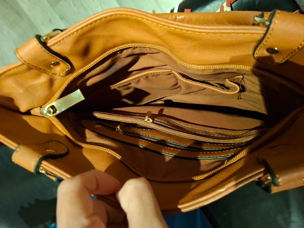 Funky purse image indicator(3)