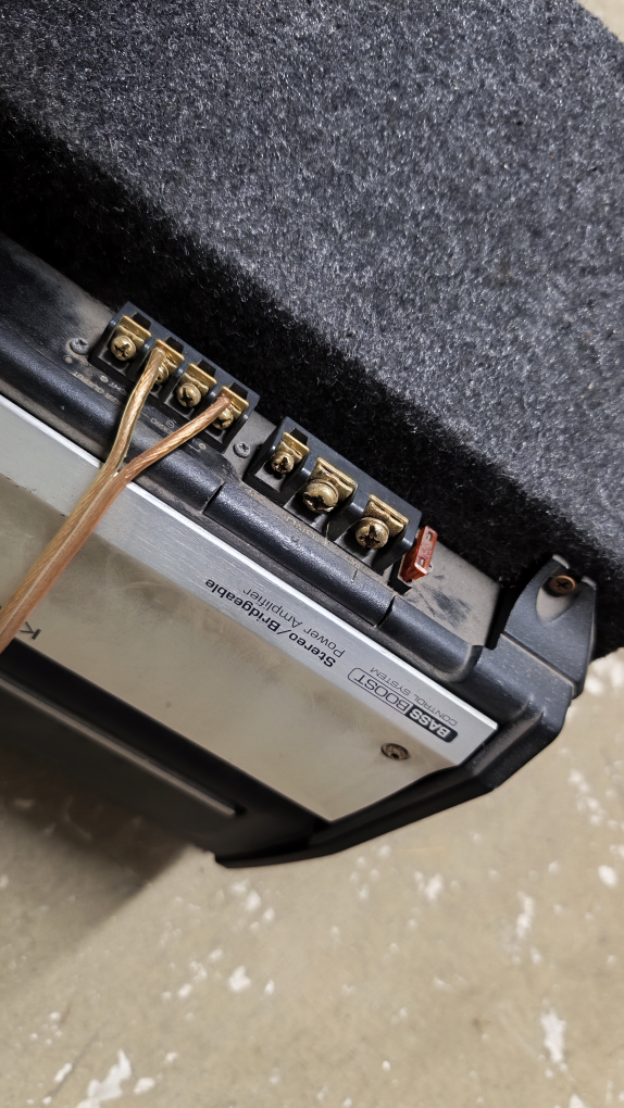 Kenwood KAC-7203 Amplifier & MTX Subwoofer - photo 2