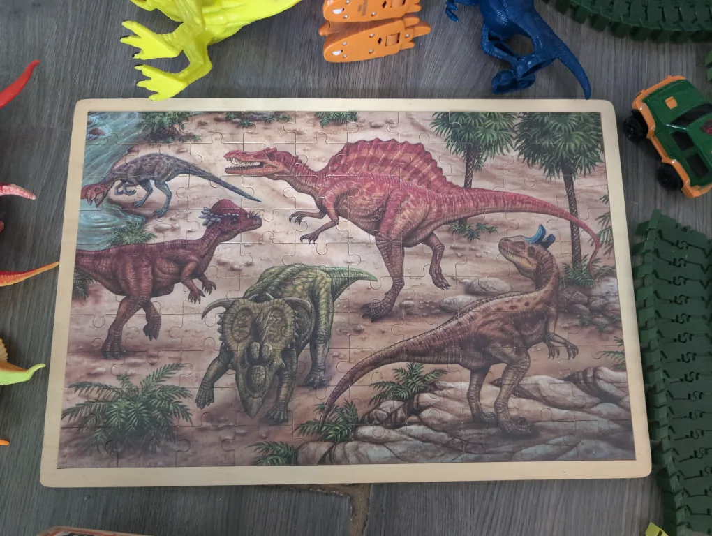 Dinosaur Toy Set with Track, Dinosaurs, and Accessories image indicator(6)