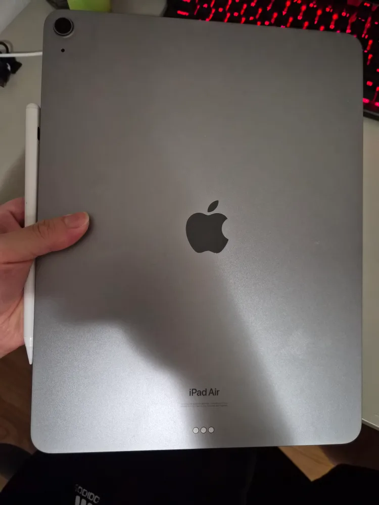 iPad Air 13-inch (M2) 128GB thumbnail