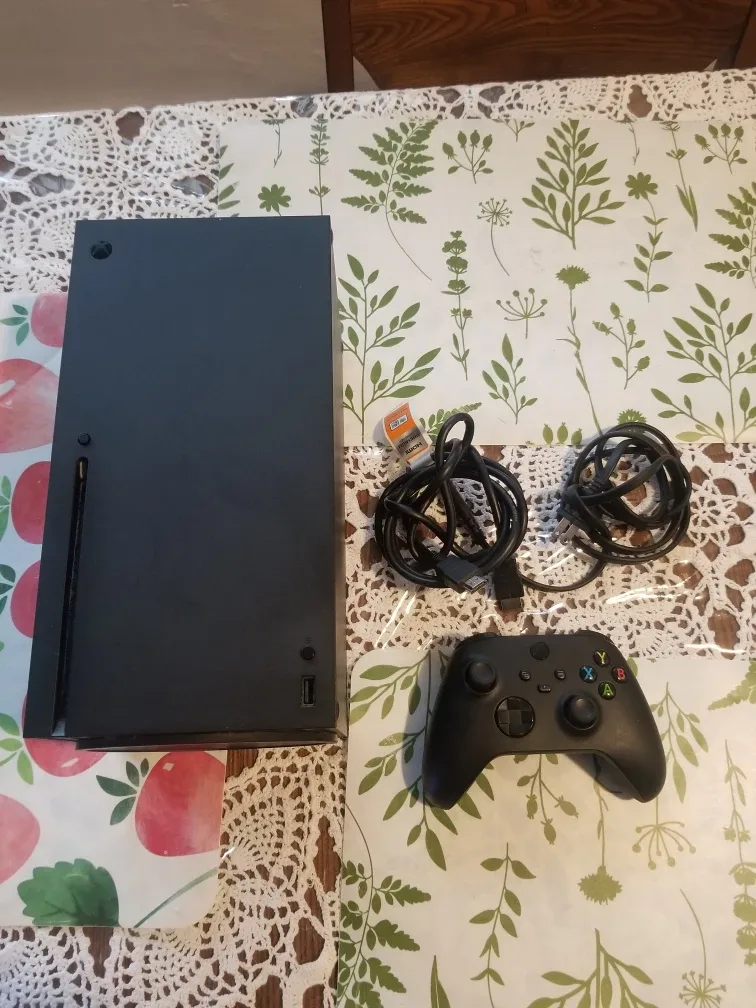 Xbox Series X 1TB Console Bundle with 6 Games and Accessories image indicator(2)