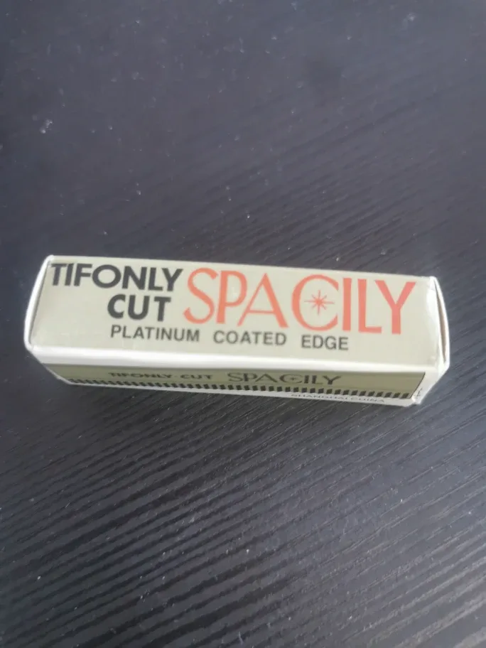 TIFONLY-CUT SPACILY Platinum Coated Edge thumbnail
