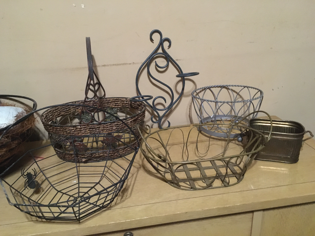 Big lot of Variety Decorative Baskets & Planters garden decor - photo 5