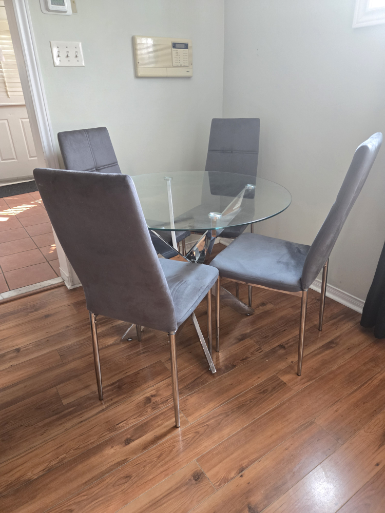 Glass Dining Table with 4 Grey Velvet Chairs