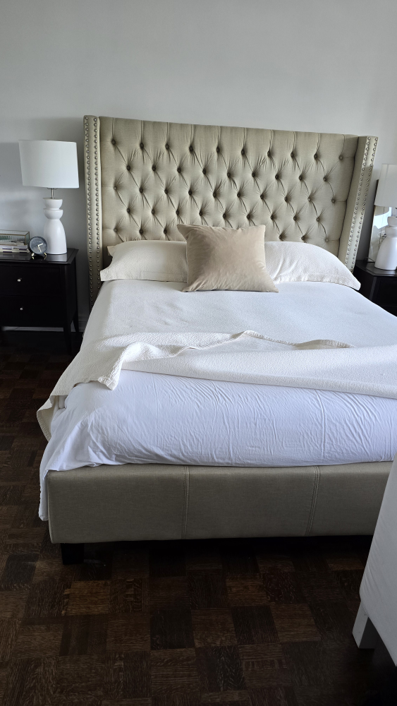Tufted Queen Bed Frame - photo 3