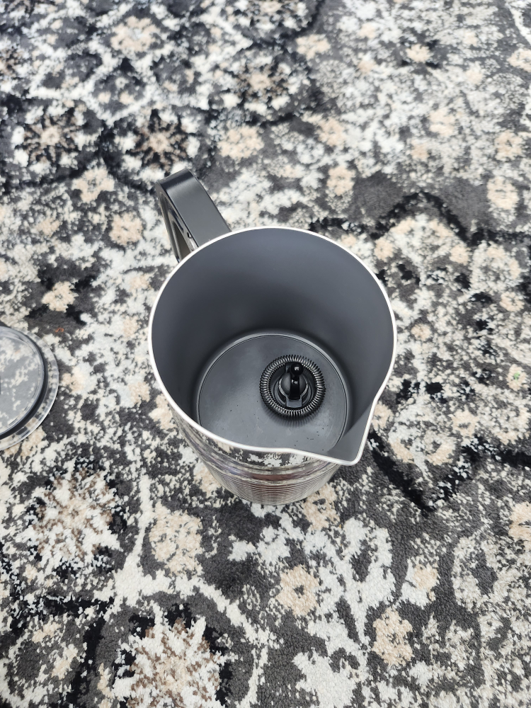 Nespresso Vertuo Next Coffee maker & Aeroccino 4R - photo 3