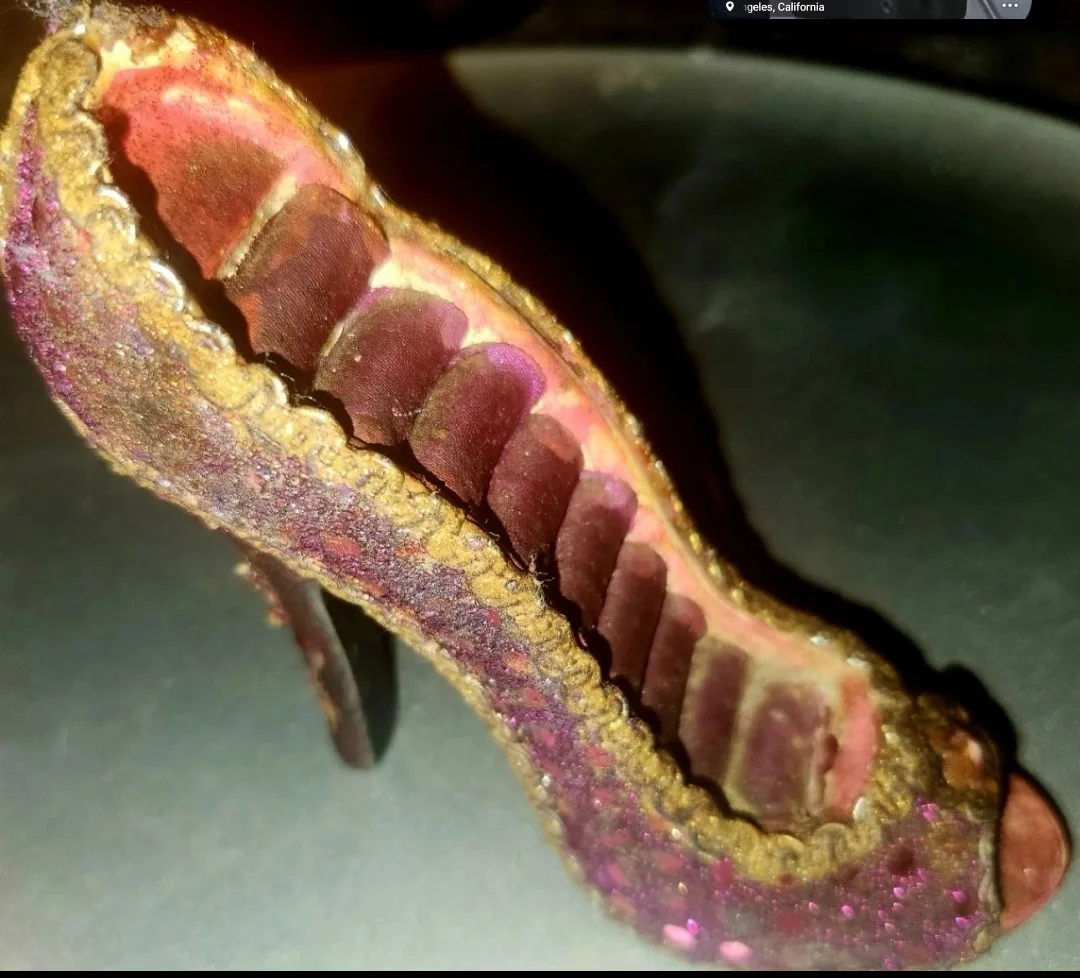 Decorative High Heel Shoe Figurine Holds Rings thumbnail