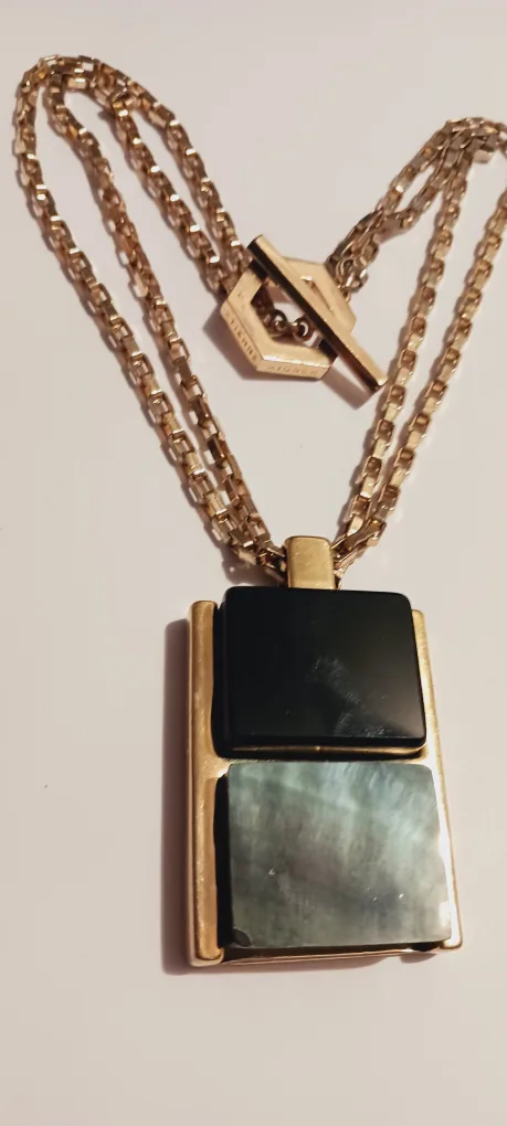 Beautiful Gold Tone Statement Necklace thumbnail