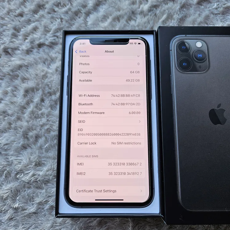 iPhone 11 Pro 64GB - Excellent Condition image indicator(5)