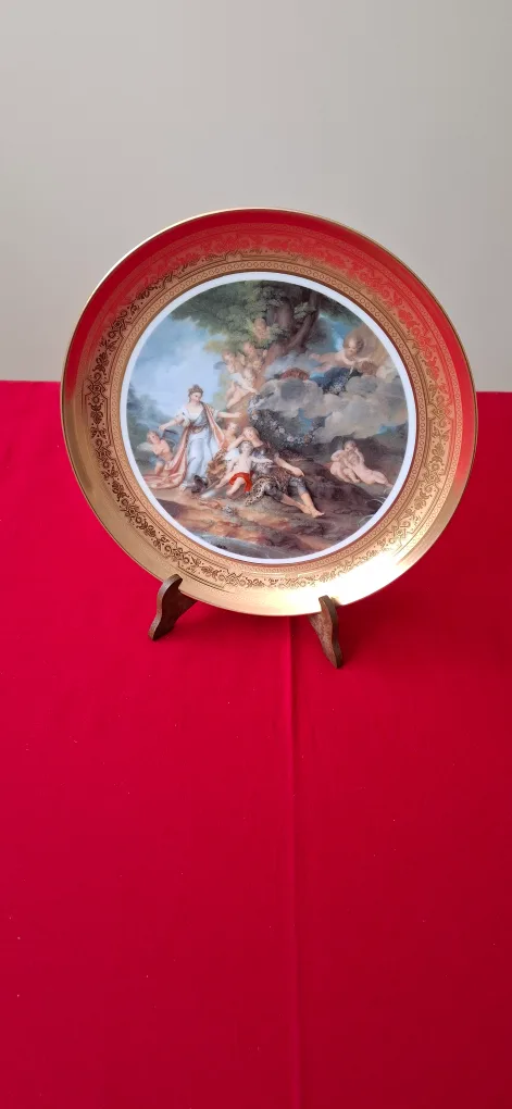 Lubiana Mythologic Epoch Decorative Plate thumbnail