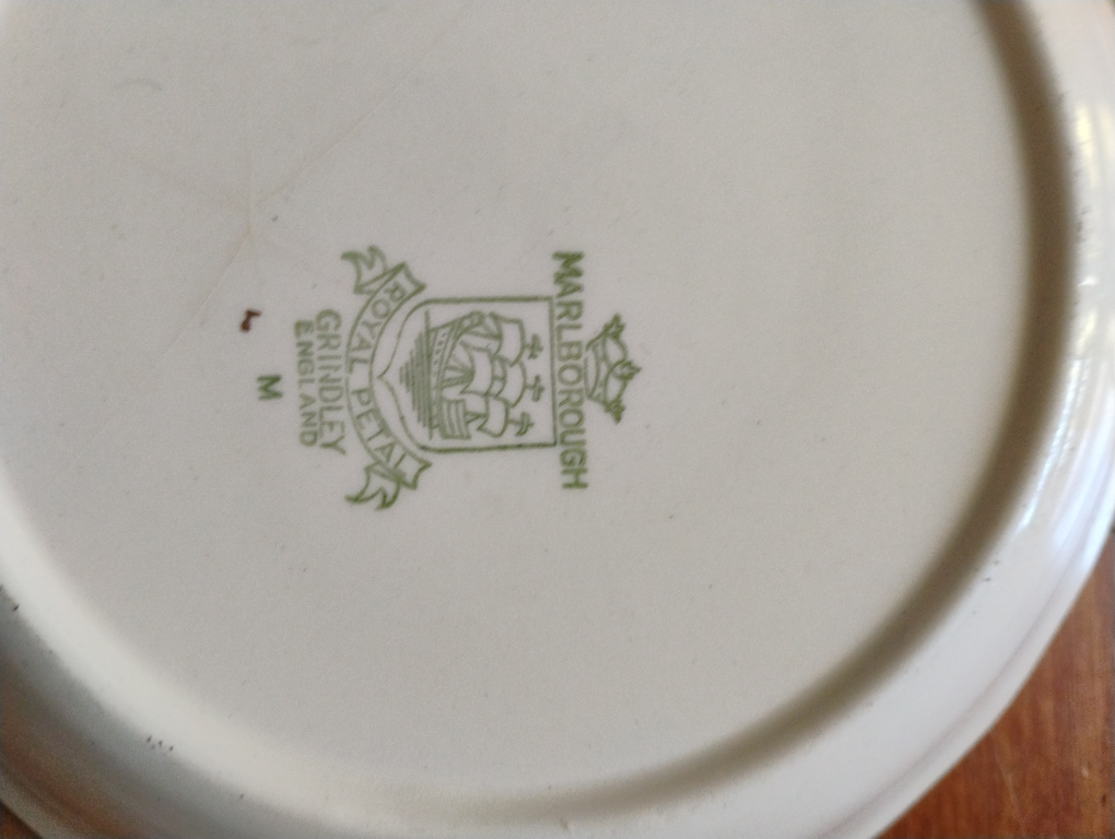 Royal Petal Grindley Marlborough Plate - photo 2