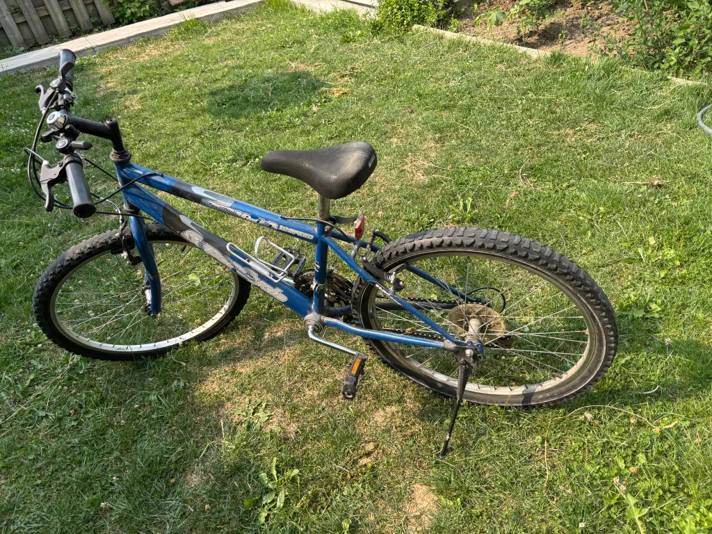 CCM mountain bike - blue thumbnail