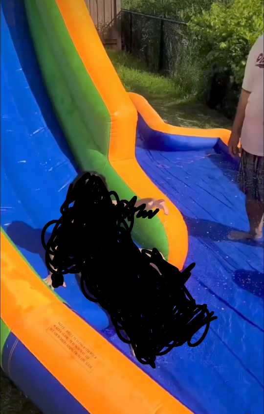 Blast Zone Hydro Rush 19x11 Inflatable Water Park - photo 3