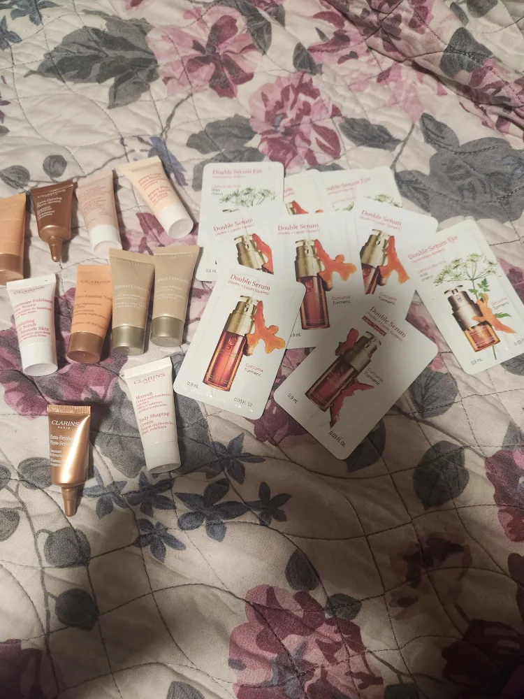 Clarins Skincare Samples thumbnail