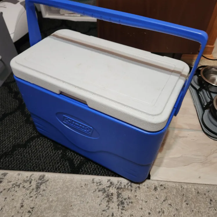 Coleman Cooler - Blue & White thumbnail