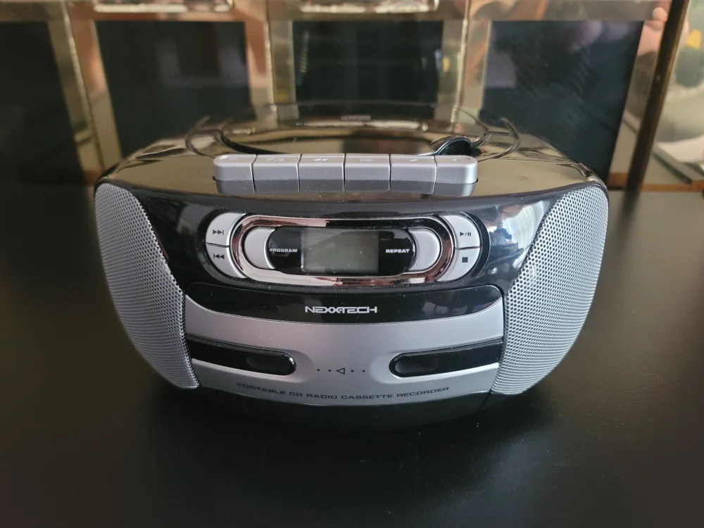 MUST GO BY 8/31! Nexxtech Portable CD, Radio & Cassette Boombox thumbnail