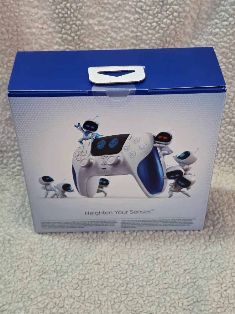 Astro Bot ps5 controller ps5 brand new image indicator(4)